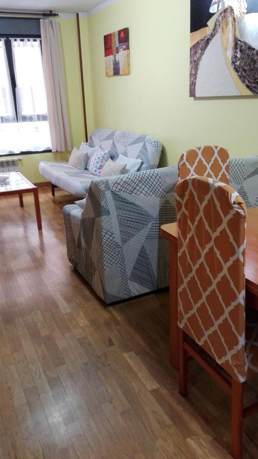 Amplio Loft Con Plaza De Garaje Apartment Cangas de Onis Bilik gambar